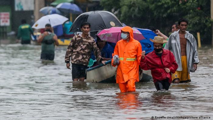 Aumentan a 133 los decesos por inundaciones en Filipinas