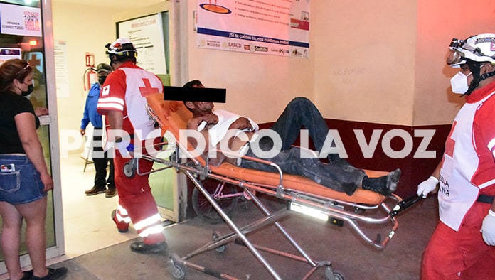 Lo agarran a machetazos