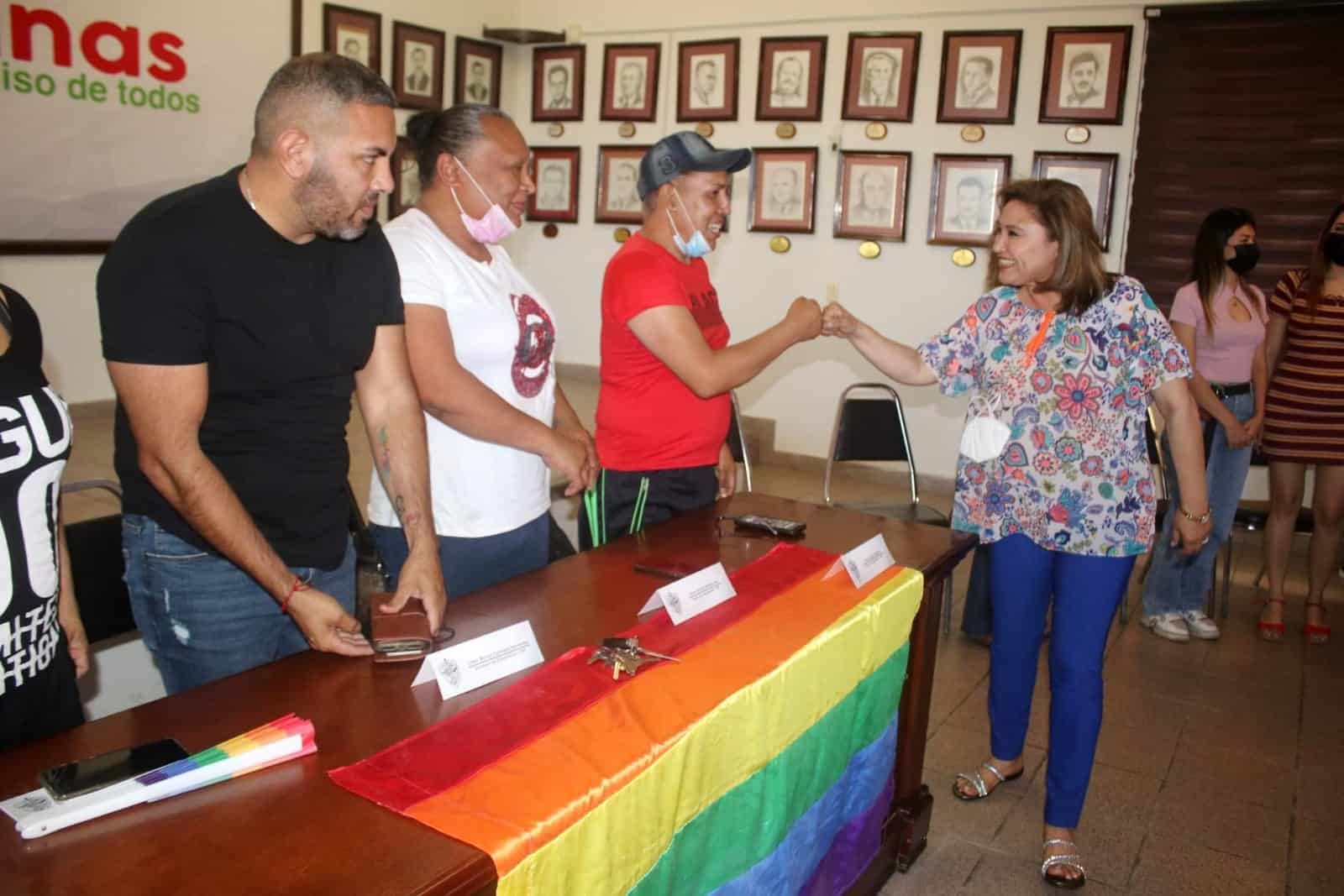 Comunidad LGTB reciben todo el apoyo de la alcaldesa.