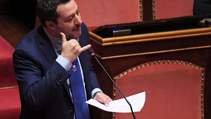 Fascistas italianos proponen dar 4 mil euros a mujeres que no aborten