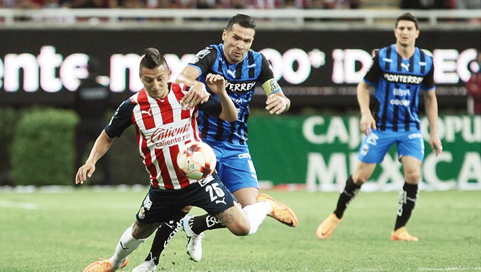 Chivas cae ante Rayados