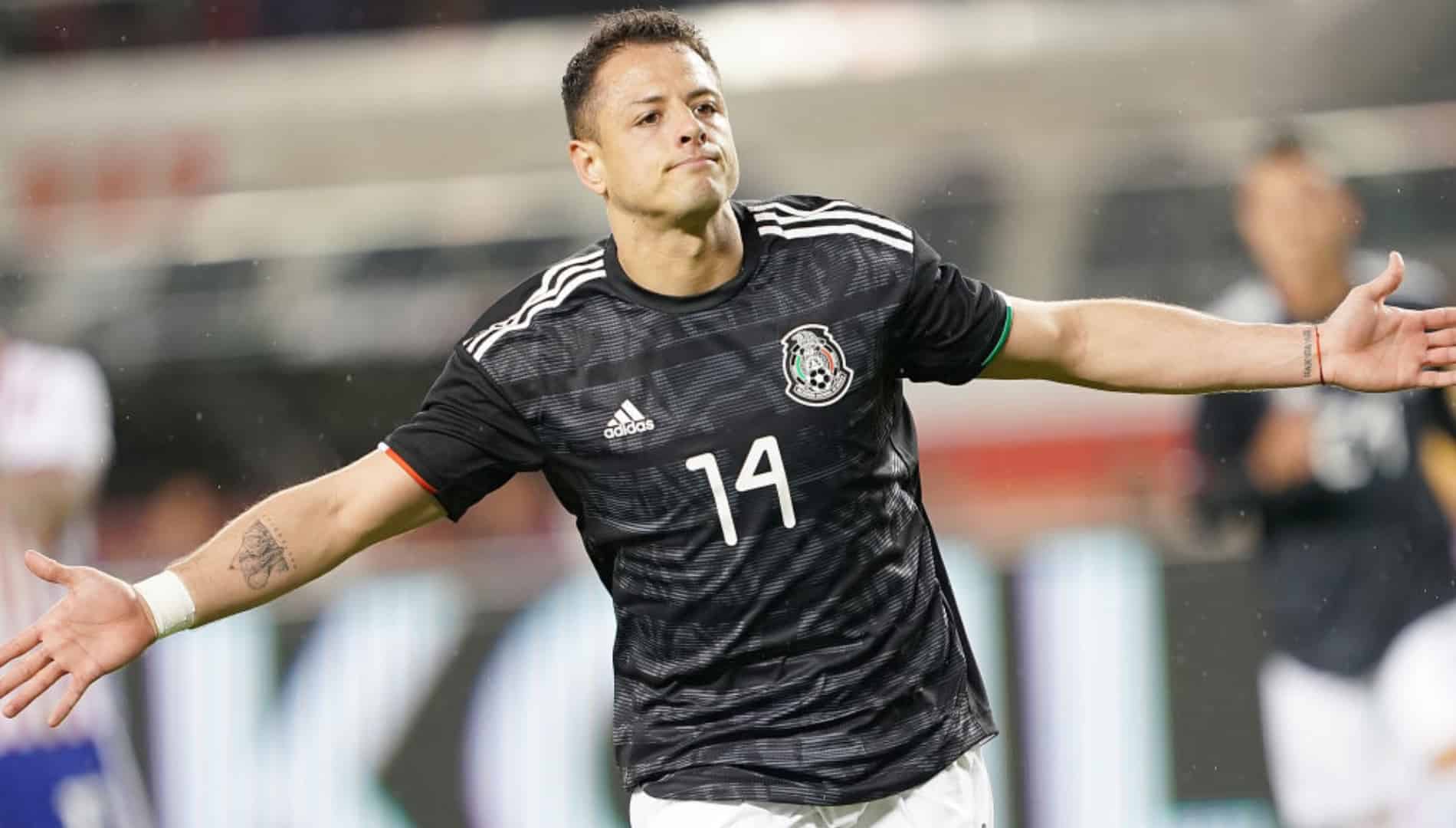 “Si no quisiera estar, ya me hubiera retirado”: responde ‘Chicharito’ a Martino