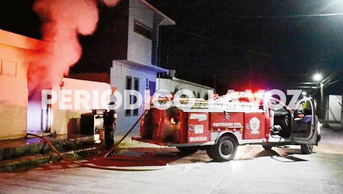 Le prende fuego a casa de su ex