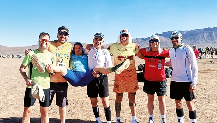 Monclovense corre maratón en el desierto del Sahara