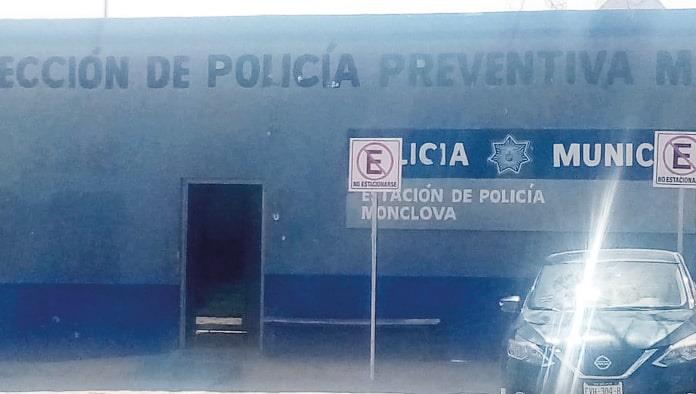 Buscan profesionistas convertirse en policías