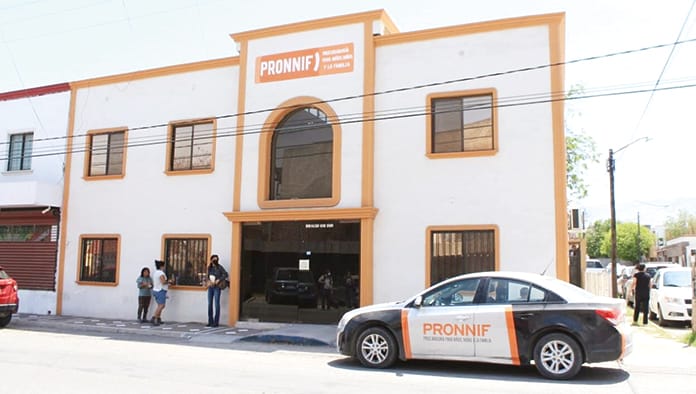Investiga Pronnif un caso de hermanitas que pedían limosna.