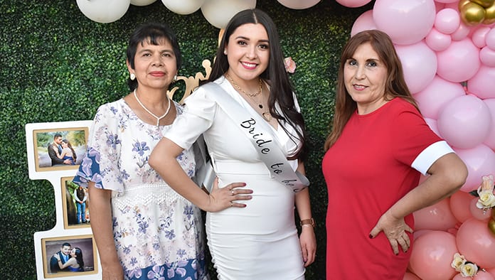 Despide su soltería