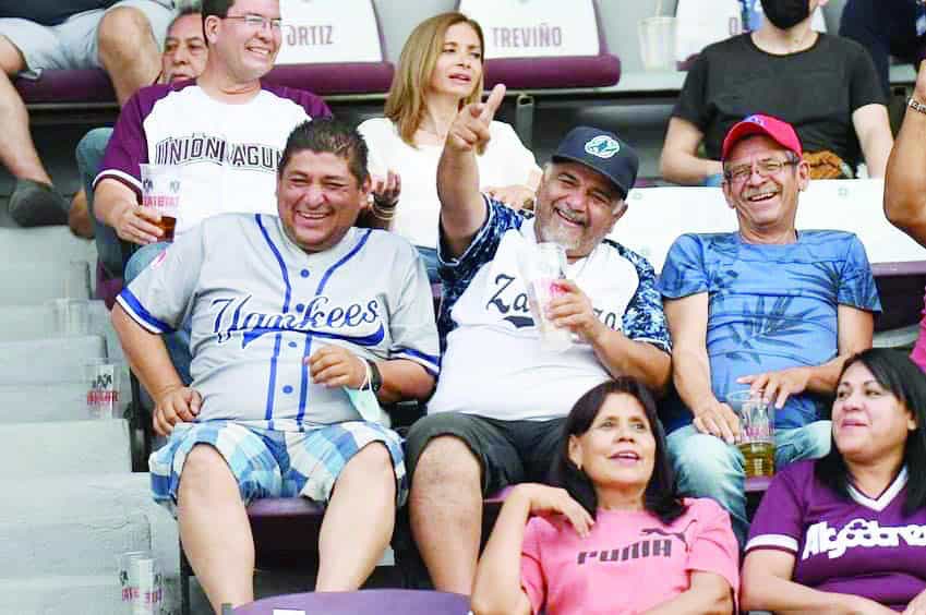 Suma DIF Estatal apoyo de equipos de beisbol