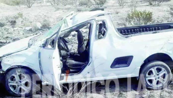 Acaba con  Pick Up en volcadura