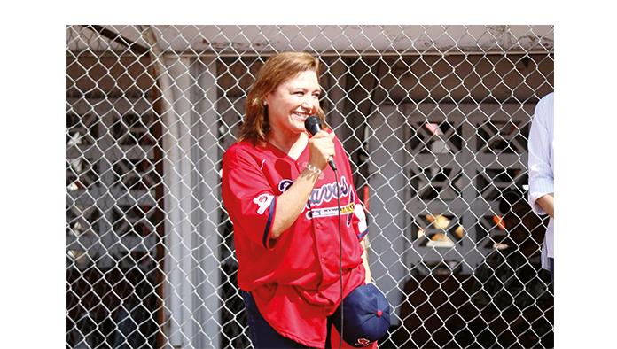 Impulsa Diana Haro beisbol en Sabinas