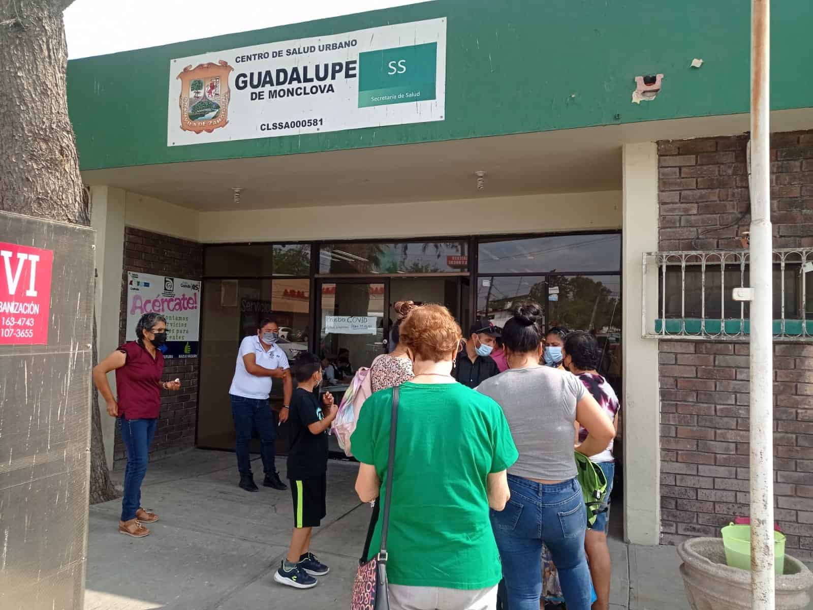 Las personas no han presentado reacciones severas a la vacuna.