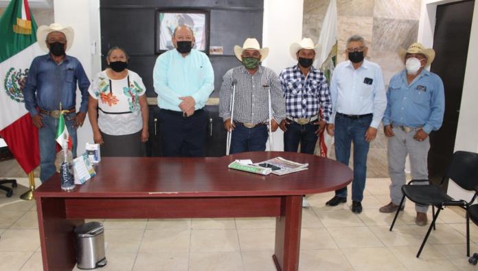 Recibe alcalde mesa directiva de Dolores
