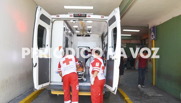 Chocan caballo; los hace volcar