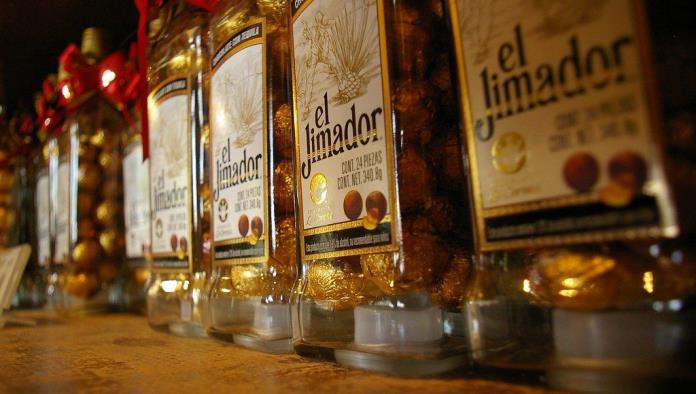 Niña lleva tequila a su kínder para compartir con sus amigas