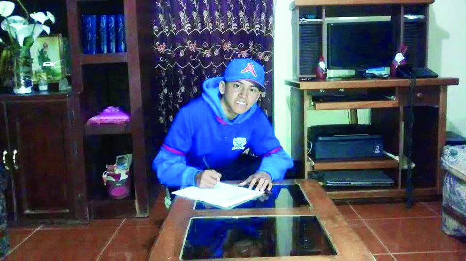 Prospectos monclovenses hacen equipo con Acereros