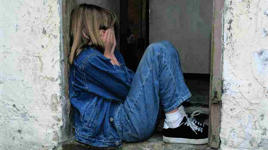 Pervertida violaba a su hija menor de edad durante años