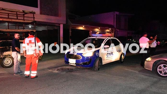 Daña en persecución patrulla y unidad de Protección Civil