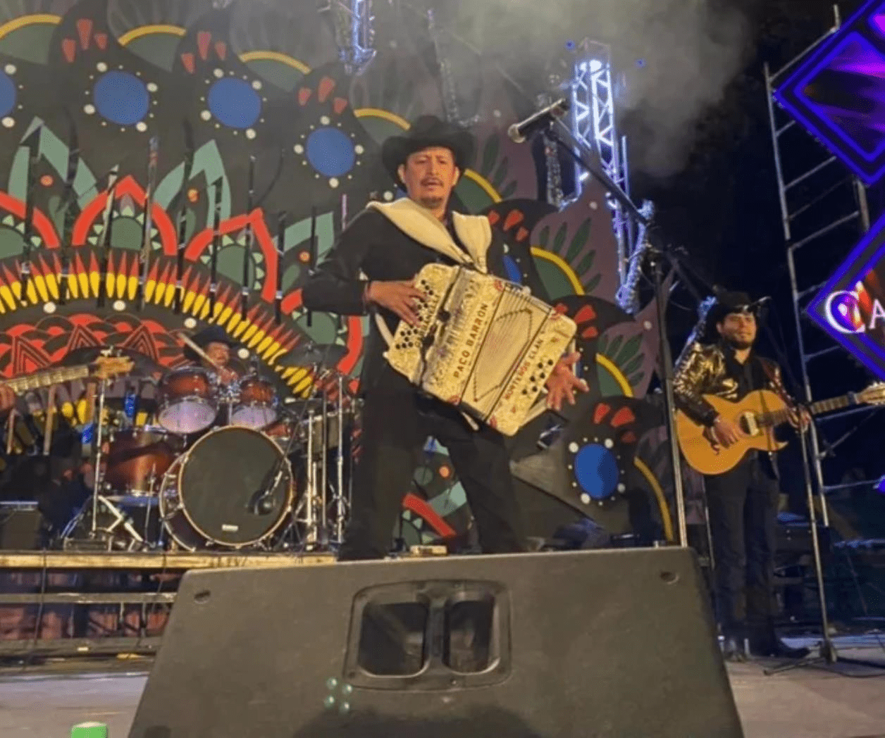Paco Barrón dispuesto a testificar por mujer apuñalada en concierto