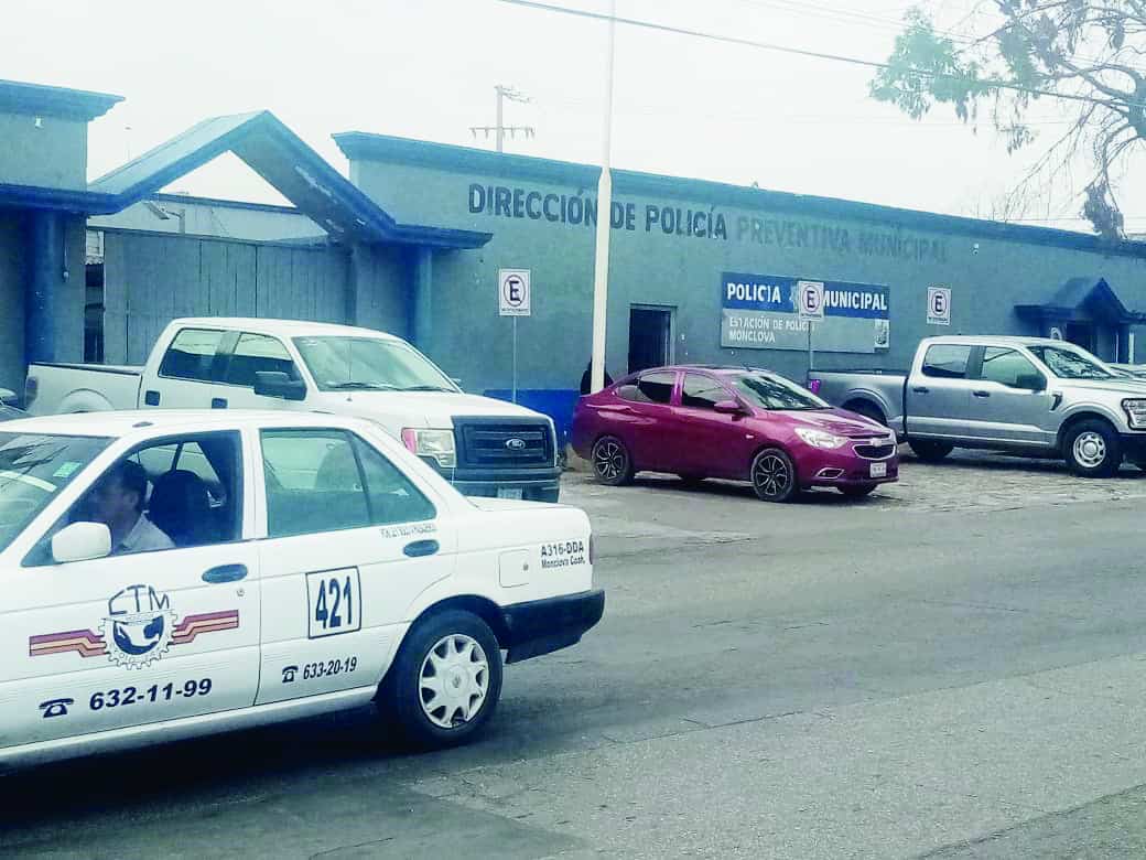 Desconocen datos sobre los taxis de Monclova que presuntamente llevaban ilegales a Boquillas del Carmen en la región carbonífera.