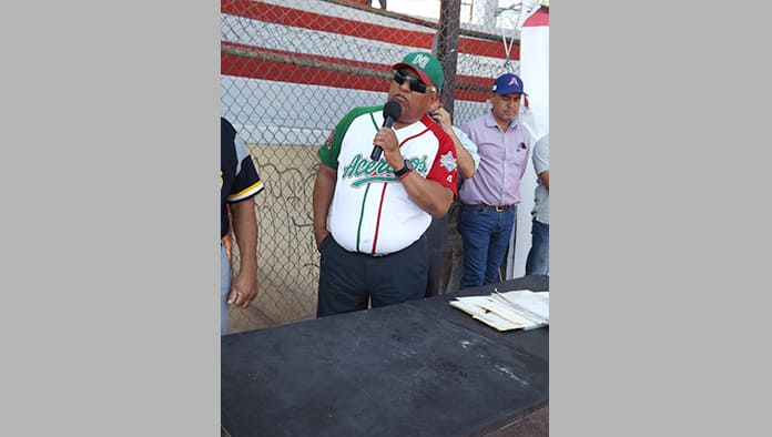 Playball en Liga Recreativa de 60 años