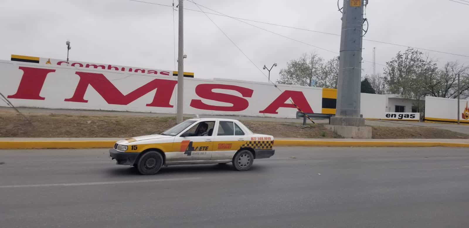 Abusan taxistas con tarifas