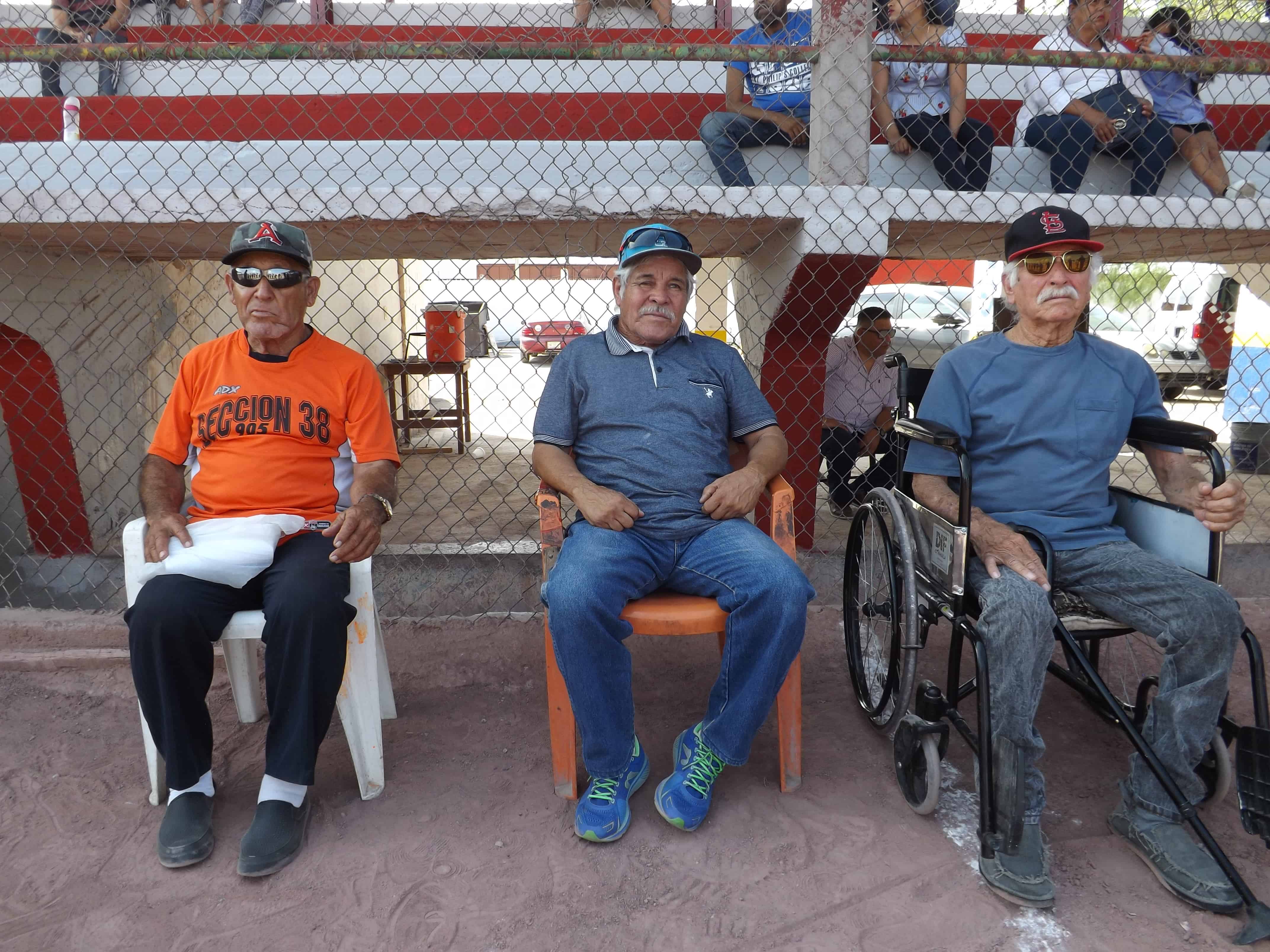 Playball en Liga Recreativa de 60 años