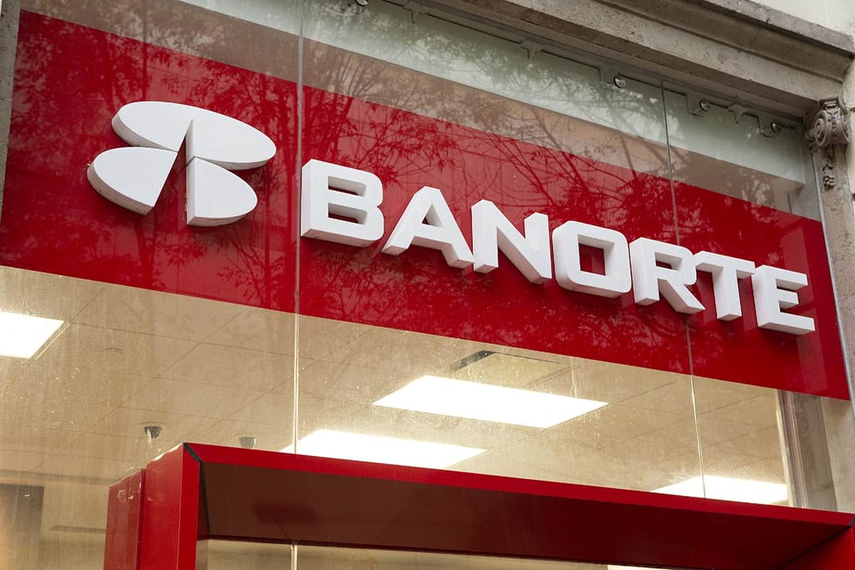 Banorte inicia proceso de participación de compra de Banamex