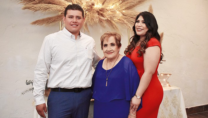 Itzel y Lauro fijan fecha para su enlace nupcial