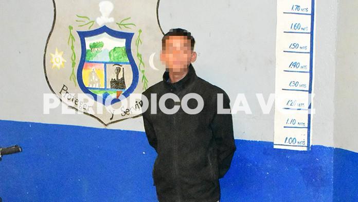 Golpea menor a su madrecita