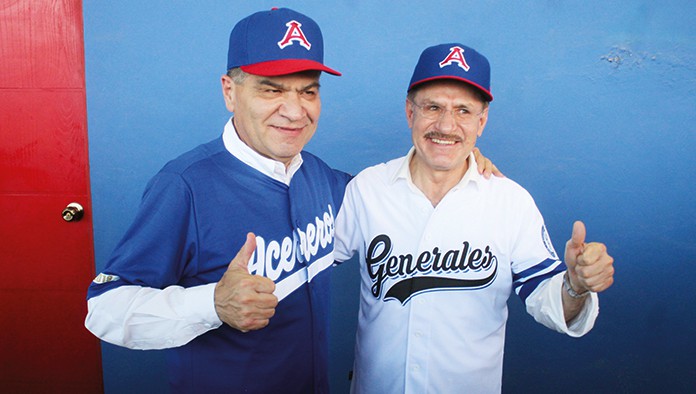 Gobernador Ing. Miguel Ángel Riquelme Solís y Lic. José Rosas Aispuro Torres.