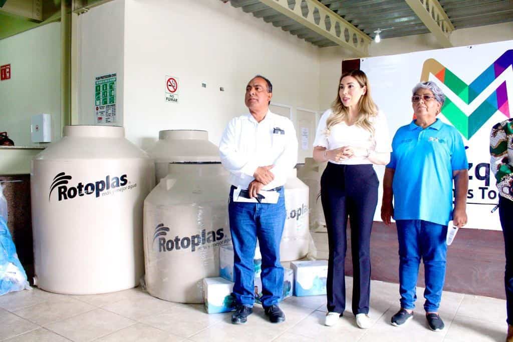 El Gobierno Municipal a través de Desarrollo Social puso en marcha programa de tinacos a bajo costo.