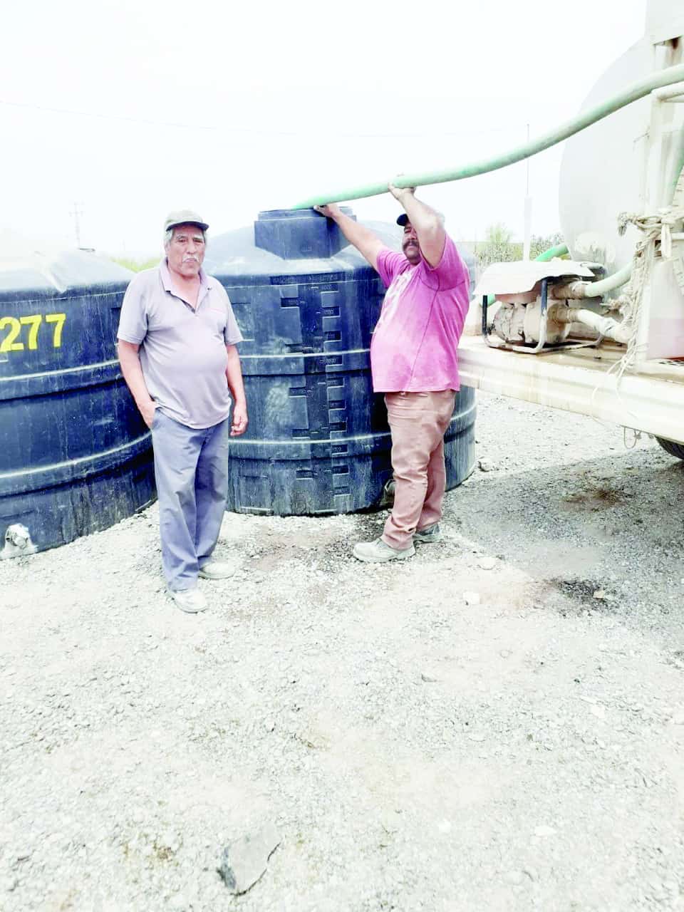 Agobia sequía a Ciénegas; Alcalde envía pipas
