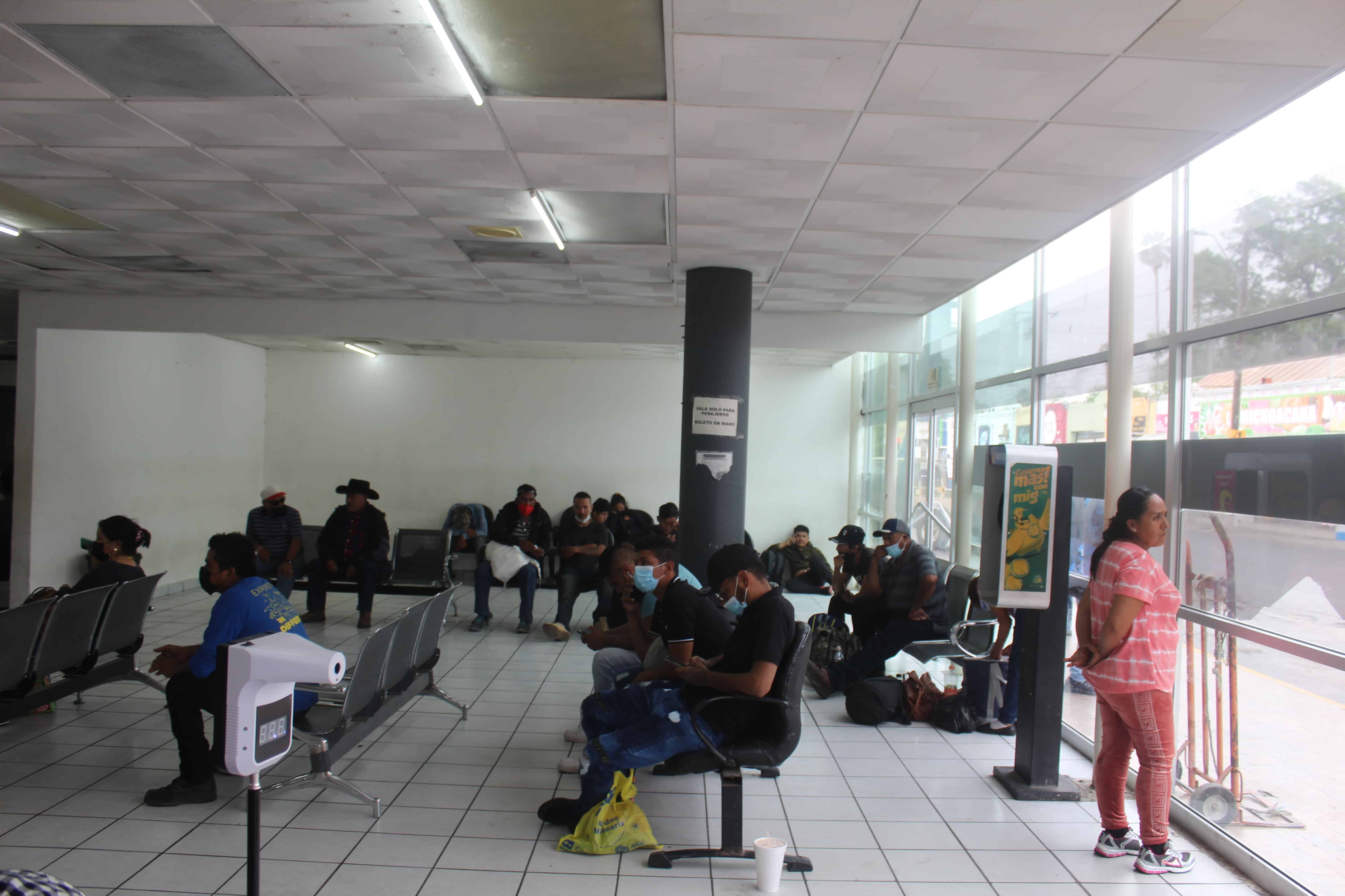 Usan la central como albergue