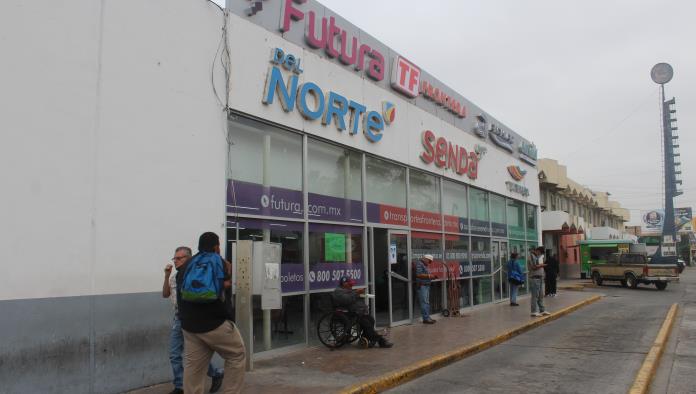 Usan la central como albergue