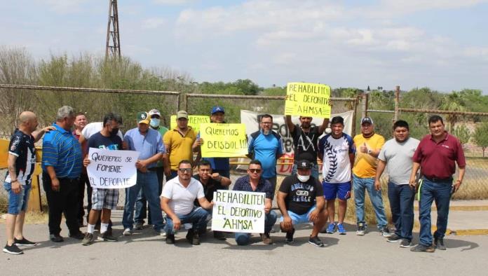 Apoyan regresen deportes
