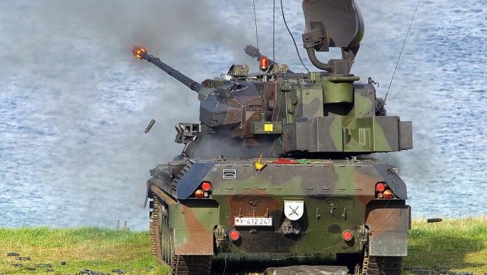 Alemania rompe política prudente; Enviaran tanques antiaéreos