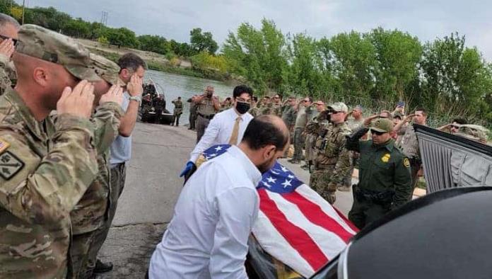 Despiden como héroe a soldado