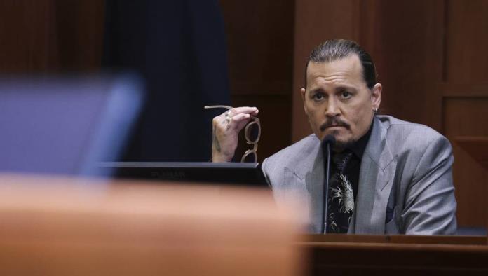 Johnny Depp le pidió a Amber Heard que lo cortara y bebiera su sangre