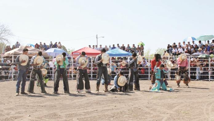 Múzquiz: Festejan 3 días en “La Cuchilla”
