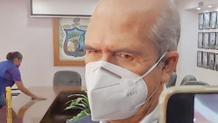El alcalde, Dr. Mario Dávila Delgado, giró instrucciones al director de Seguridad Pública, para que se lleven a cabo las investigaciones con el fin de aplicar las medidas y castigos de acuerdo a lo que marca la ley.