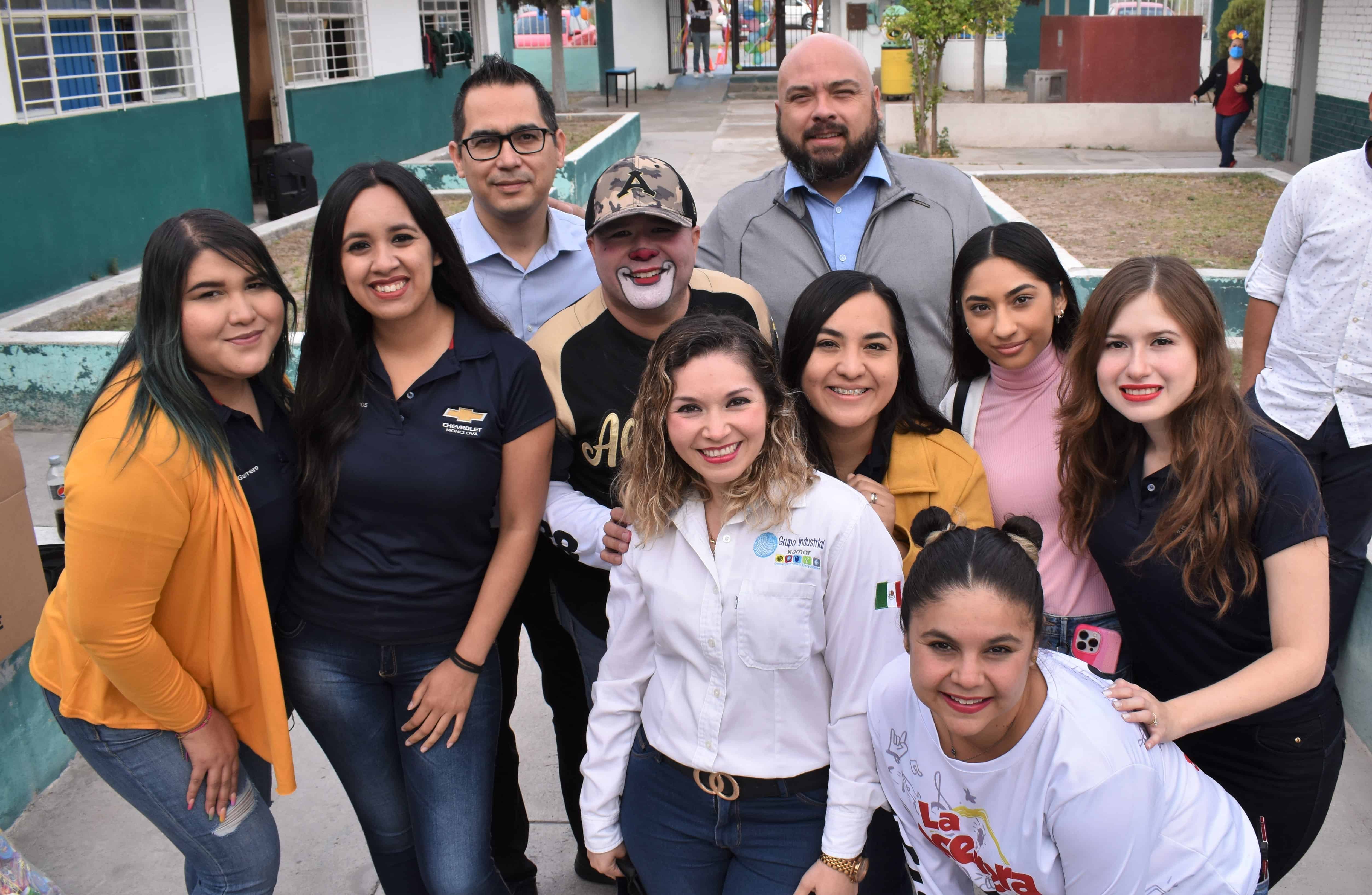 Castaños: Lleva GIK alegría a escuela