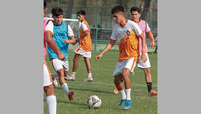 Club Calor contra Aguacateros