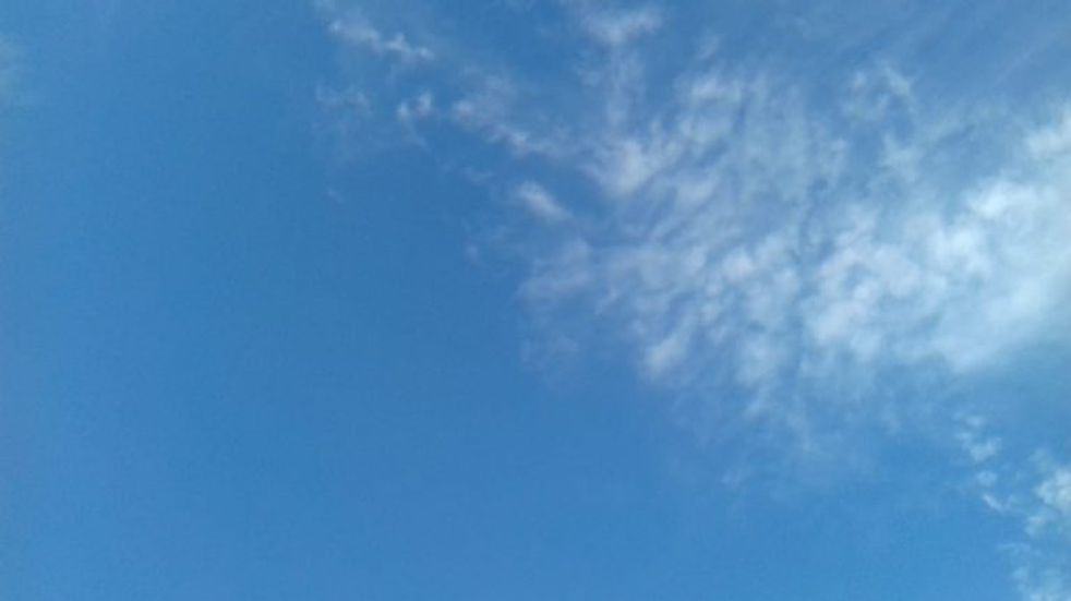 La temperatura para hoy será agradable y oscilará entre los 34 y 24 grados.