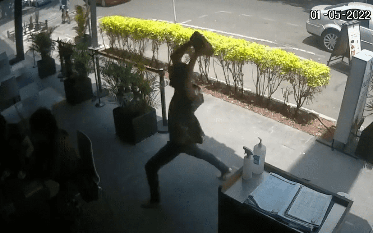 Desalmado golpea con un ladrillo en la cabeza a una persona en la CDMX