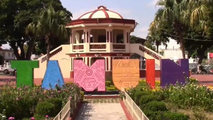 En San Luis Potosí civiles armados huyen tras balacera y atropellan a mujer 