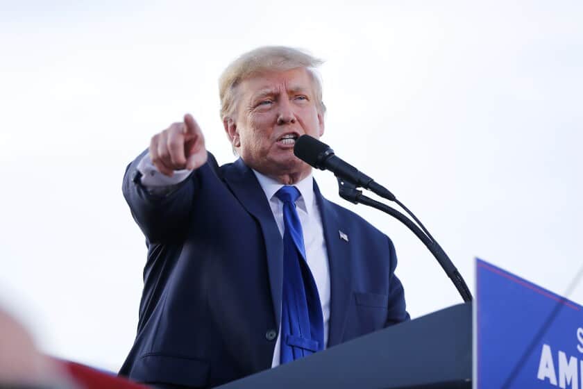 Trump pidió disparar contra manifestantes; Señala exsecretario de Defensa