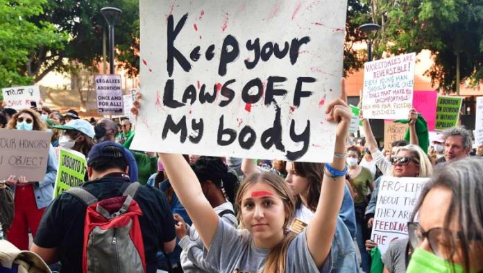OMS apoya el aborto ante posible prohibición en Estados Unidos