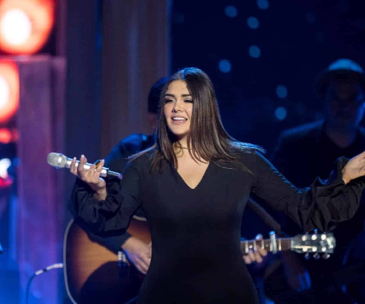 Gustavo Adolfo Infante cítrico a Yuridia por hacer show contagiada de covid