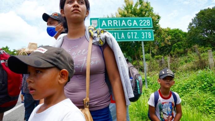México acepto recibir migrantes cubanos y nicaragüenses de EU; Señala el Washington Post
