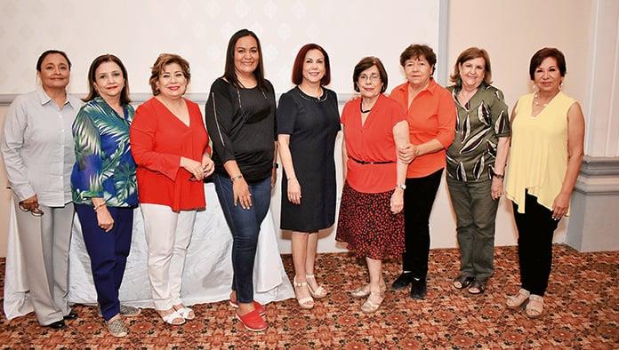 Reinician actividades Club de Profesionistas
